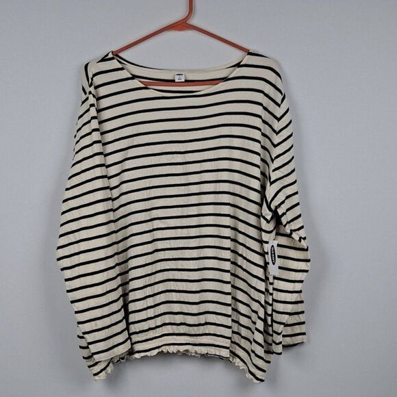 Ladies Pullover Blouse NWT - Picture 1 of 10